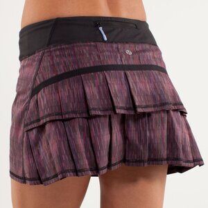 Lululemon Pace Setter Skirt Size 8 - Black Burgundy Stripe